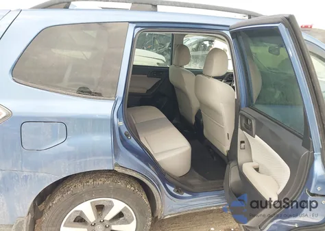 2018 Subaru Forester 2.5I Premium z USA, uszkodzony, nr VIN JF2SJAEC3JH465794